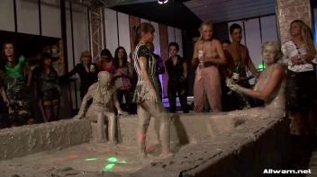 Eliss vs. Jordan Mud Massacre Screencap 66 on www.sinx.com