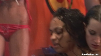 Bikini Beach Balls Part 5 - Cam 4 Screencap 93 on www.sinx.com