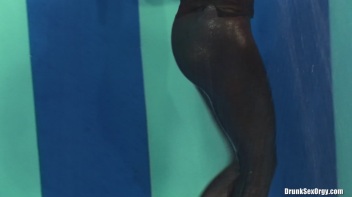 Bikini Beach Balls Part 5 - Cam 4 Screencap 15 on www.sinx.com