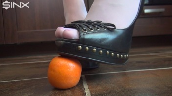 Wickedly Hot Trampling Torturer Screencap 18 on www.sinx.com