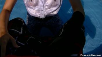 Wetlook Blow Me In The Pool Screencap 29 on www.sinx.com