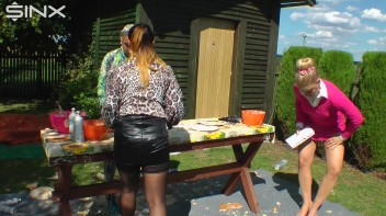 Messy Outdoor Food Fight For Glamour Babes Screencap 14 on www.sinx.com