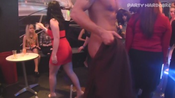 Party Hardcore Gone Crazy Vol. 16 Part 6 - Cam 3 Screencap 59 on www.sinx.com