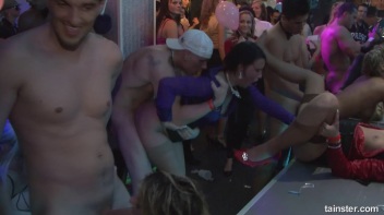 Welcome To The Mad House Part 4 - Cam 3 Screencap 37 on www.sinx.com