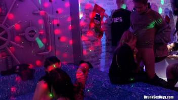 Holiday Hotties Part 2 - Shower Cam Screencap 70 on www.sinx.com