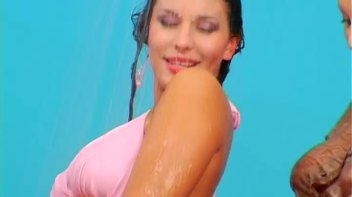 High-Class Fashion Babes Get Wet Screencap 85 on www.sinx.com