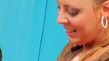 High-Class Fashion Babes Get Wet Screencap 94 on www.sinx.com