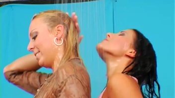High-Class Fashion Babes Get Wet Screencap 70 on www.sinx.com