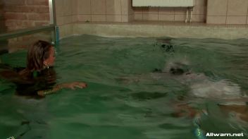 Glamorous Pool Babes Screencap 41 on www.sinx.com