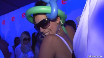 White Sensation Part 5 - Cam 2 Screencap 5 on www.sinx.com
