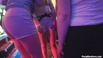 Party Hardcore Gone Crazy Vol. 36 Part 8 - Cam 3 Screencap 33 on www.sinx.com