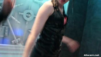 Shower Down With Your Bad Selves! Screencap 8 on www.sinx.com