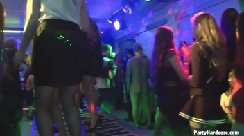 Party Hardcore Gone Crazy Vol. 32 Part 2 - Cam 1 Screencap 28 on www.sinx.com