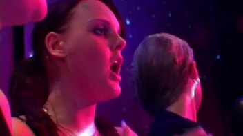 Blue Gel Fight Does the Trick! Screencap 1 on www.sinx.com