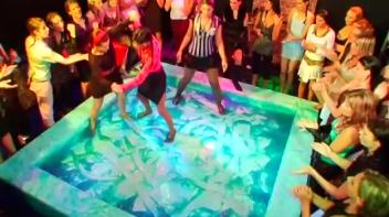 Blue Gel Fight Does the Trick! Screencap 17 on www.sinx.com