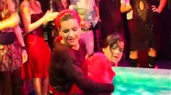 Blue Gel Fight Does the Trick! Screencap 27 on www.sinx.com