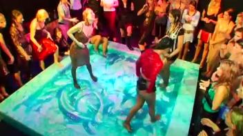 Blue Gel Fight Does the Trick! Screencap 56 on www.sinx.com