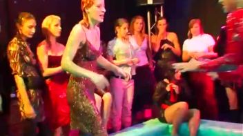 Blue Gel Fight Does the Trick! Screencap 57 on www.sinx.com