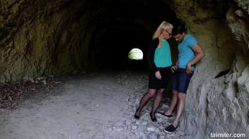 Bombshell seduced into fully clothed sex Screencap 6 on www.sinx.com