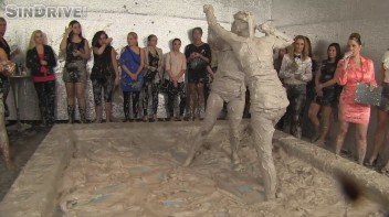 Muddy Wrestling: Regina vs. Kirsten Plant Screencap 94 on www.sinx.com