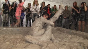 Muddy Wrestling: Regina vs. Kirsten Plant Screencap 21 on www.sinx.com