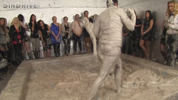 Muddy Wrestling: Regina vs. Kirsten Plant Screencap 29 on www.sinx.com