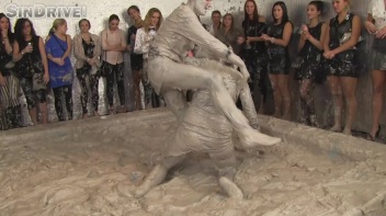 Muddy Wrestling: Regina vs. Kirsten Plant Screencap 37 on www.sinx.com