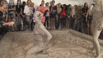 Muddy Wrestling: Regina vs. Kirsten Plant Screencap 45 on www.sinx.com