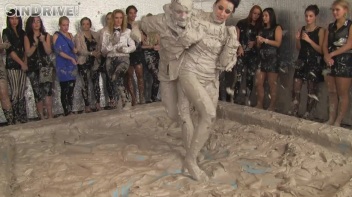 Muddy Wrestling: Regina vs. Kirsten Plant Screencap 55 on www.sinx.com