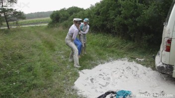 Rich Bimbos Gets Messy With Driver Screencap 54 on www.sinx.com