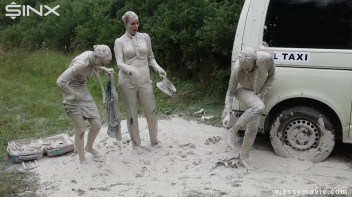 Rich Bimbos Gets Messy With Driver Screencap 79 on www.sinx.com