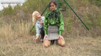 Sexy Lesbians Having Slow-Motion Sex Screencap 21 on www.sinx.com