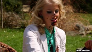 Sloppy Snack Attack Screencap 17 on www.sinx.com