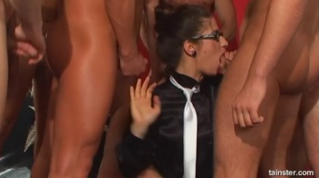 Ten On One Gangbang Fun Screencap 21 on www.sinx.com