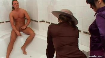 Bashing the Bishop Screencap 1 on www.sinx.com