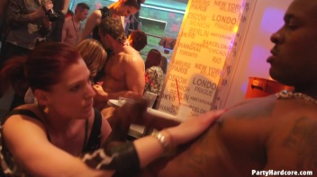 Party Hardcore Gone Crazy Vol. 10 Part 6 - Cam 1 Screencap 92 on www.sinx.com