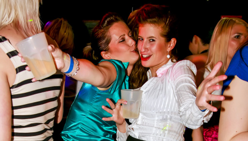 Latest deal - Party Hardcore Vol. 71 Part 2 - Cam 4