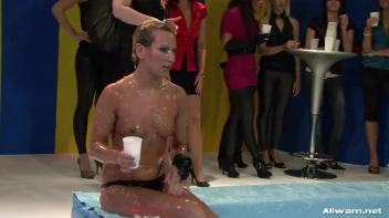 Glamorous Goo Girls Screencap 38 on www.sinx.com