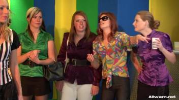 Glamorous Goo Girls Screencap 8 on www.sinx.com