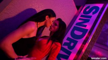 Fanatic Fuckfriends Part 2 - Lesbian Cam Screencap 17 on www.sinx.com