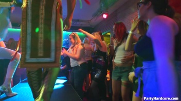 Party Hardcore Gone Crazy Vol. 36 Part 1 - Cam 3 Screencap 70 on www.sinx.com