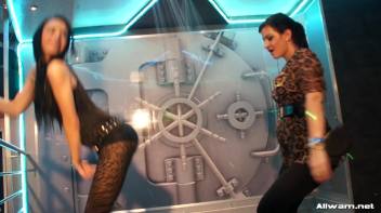 We Can Wetlook Dance If We Want To Screencap 7 on www.sinx.com