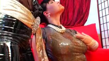 Sweet Honies Screencap 110 on www.sinx.com