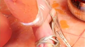 Sweet Honies Screencap 26 on www.sinx.com