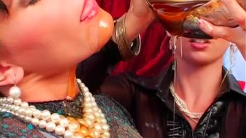 Sweet Honies Screencap 57 on www.sinx.com