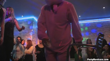 Party Hardcore Gone Crazy Vol. 10 Part 5 - Cam 4 Screencap 41 on www.sinx.com