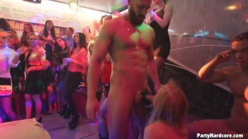Party Hardcore Gone Crazy Vol. 33 Part 3 - Cam 1 Screencap 58 on www.sinx.com