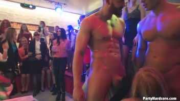 Party Hardcore Gone Crazy Vol. 33 Part 3 - Cam 1 Screencap 59 on www.sinx.com