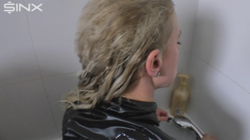 Blonde WAM Babes Lather Each Other's Locks Screencap 57 on www.sinx.com