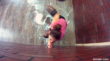 Jessica Bell knows her place Screencap 9 on www.sinx.com